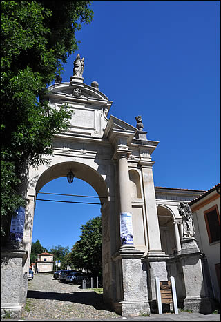 L'entrée du Mont Sacré de Varèse