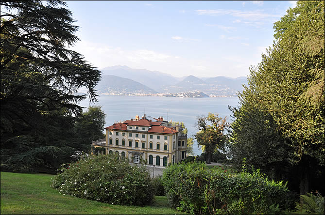 La villa Pallavicino et le lac Majeur