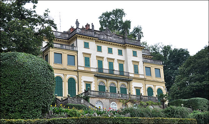 La façade de la villa Pallavicino